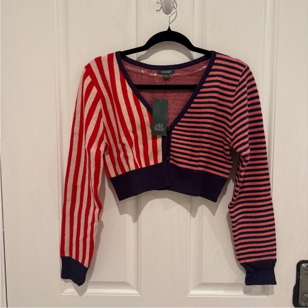 NWT Cropped Cardigan (size Small) - Picture 3 of 5